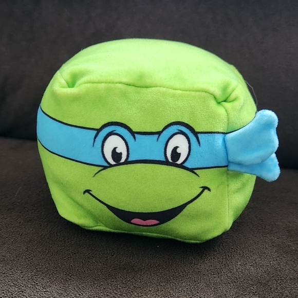 🐢💚 Teenage Mutant Ninja Turtles Plush Cube – 6-Inch Green Turtle Pre-Owned - Picture 1 of 12